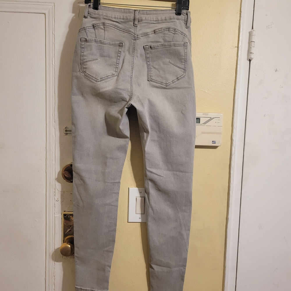 Fashion Nova Beacon Body Lifting Ripped High Rise Stretch Skinny Gray Denim SZ11 - Picture 3 of 14